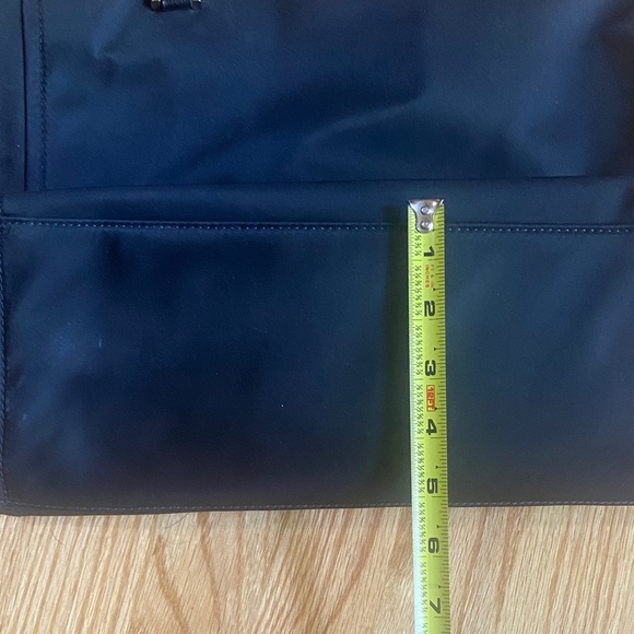 Kate Spade Elegant Black Tote - Picture 5 of 6